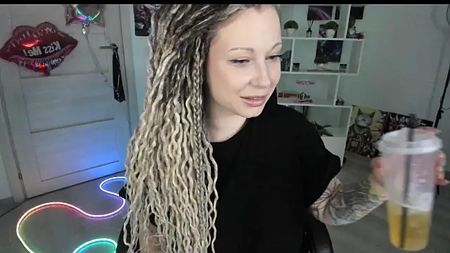 HoneySallyMoore online show from 25, 3, 2026