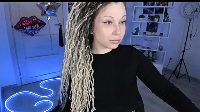 HoneySallyMoore online show from 7, 2, 2026