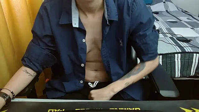 Snapshot of duo_peludoo chatting on 5, 2, 2026 duo peludoo online show from 5, 2, 2026