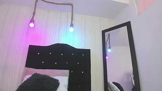 nicky angel1 online show from 11, 2, 2026