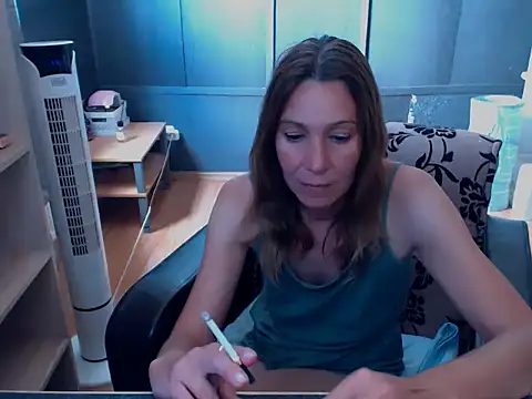 hannaha online show from 10, 6, 2026