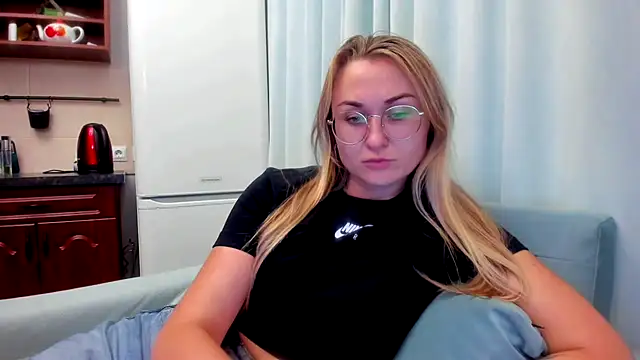 your Goddess Eva online show from 15, 9, 2025