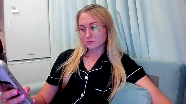 your Goddess Eva online show from 25, 9, 2025