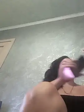 Greta Tamar online show from 10, 10, 2025