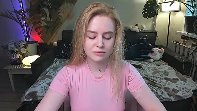 Alexa Pirs online show from 12, 5, 2026