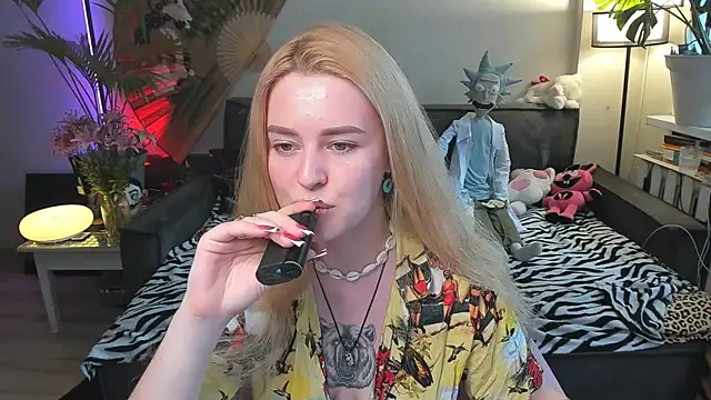 Alexa Pirs online show from 17, 7, 2026