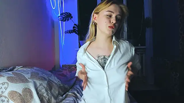 Alexa Pirs online show from 22, 2, 2025