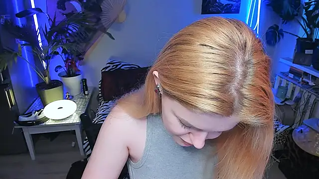 Alexa Pirs online show from 1, 12, 2025