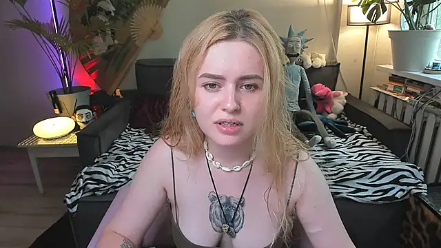 Alexa Pirs online show from 22, 6, 2026