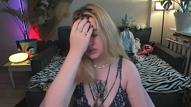 Alexa Pirs online show from 5, 7, 2026