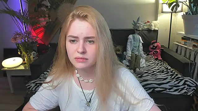 Alexa Pirs online show from 18, 7, 2026