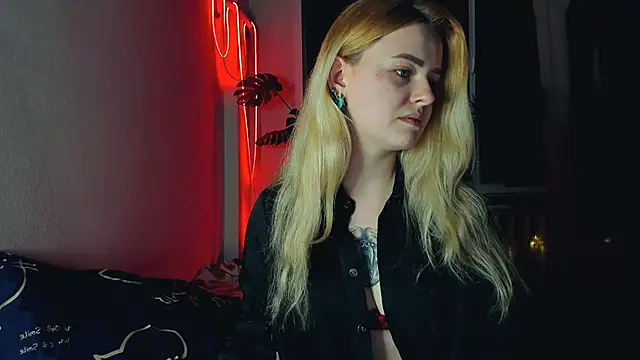 Alexa Pirs online show from 7, 3, 2025