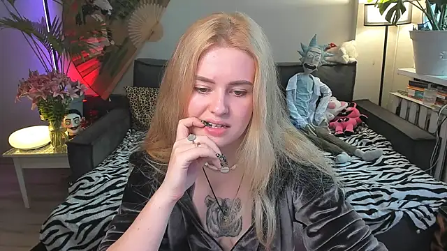 Alexa Pirs online show from 11, 7, 2026