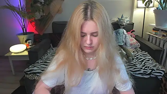 Alexa Pirs online show from 3, 7, 2026