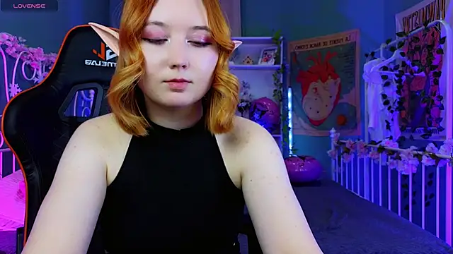 MizukiNoYoru online show from 22, 2, 2025