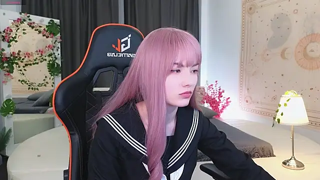 Akemi Sora  online show from 25, 2, 2025