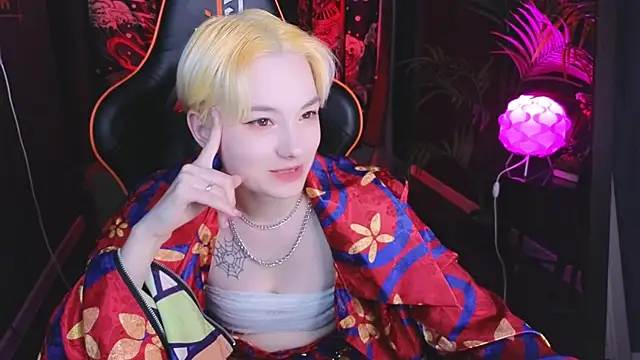 Akemi Sora  online show from 8, 3, 2025