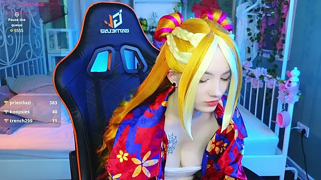 Akemi Sora  online show from 8, 3, 2025