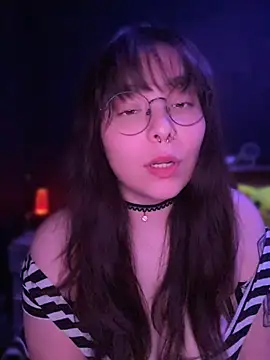 Solo yoss online show from 11, 4, 2026