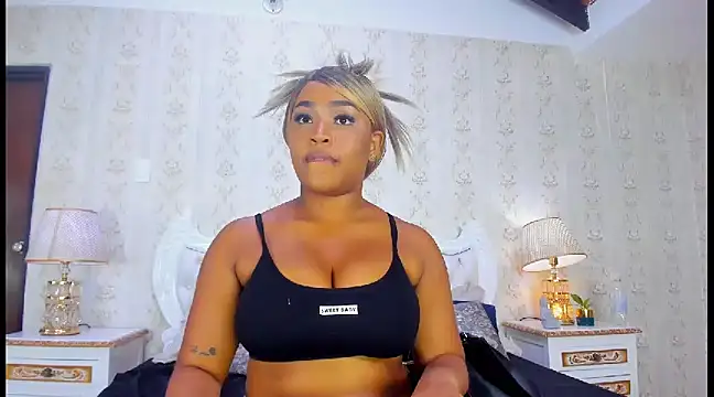 TianahGlow online show from 5, 3, 2025