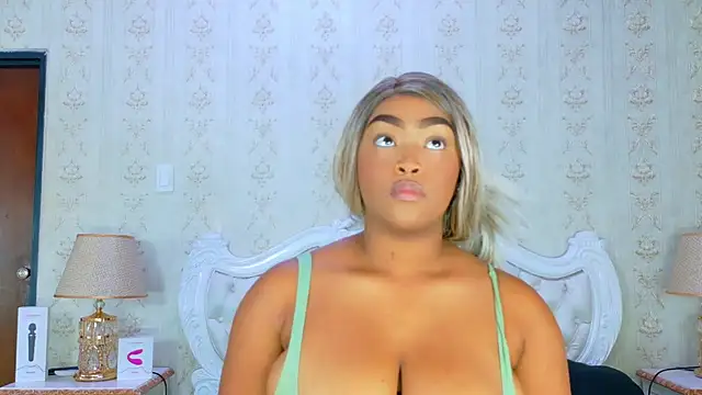 TianahGlow online show from 22, 9, 2025