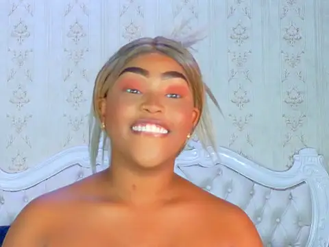 TianahGlow online show from 17, 9, 2025