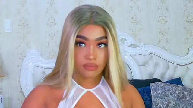 TianahGlow online show from 8, 10, 2025