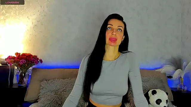 Tina Mart online show from 6, 11, 2025