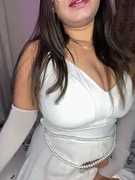 Snapshot of WifyHubby_38 chatting on 24, 2, 2026 WifyHubby 38 online show from 24, 2, 2026