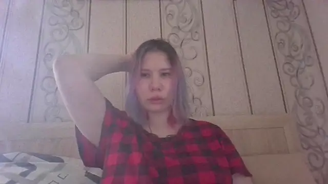 Little kitsune1707 online show from 25, 9, 2025