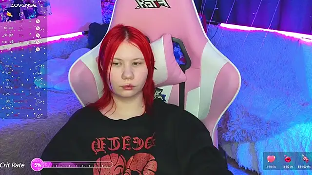 Little kitsune1707 online show from 7, 3, 2025