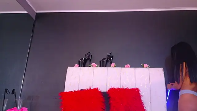 MariamLaraa online show from 7, 11, 2025