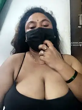 Snapshot of rani130 chatting on 19, 7, 2026 rani130 online show from 19, 7, 2026