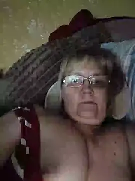 Snapshot of Violet5364 chatting on 28, 5, 2026 Violet5364 online show from 28, 5, 2026