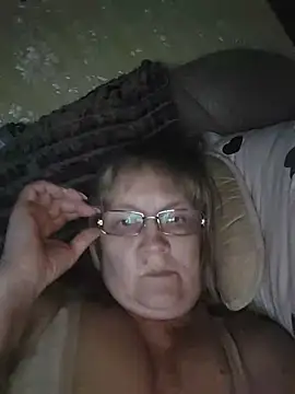 Snapshot of Violet5364 chatting on 5, 7, 2026 Violet5364 online show from 5, 7, 2026
