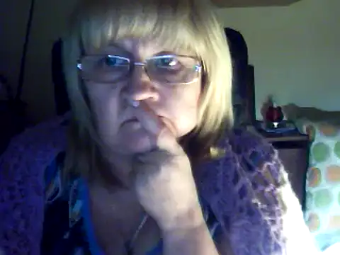 Violet5364 online show from 3, 3, 2025