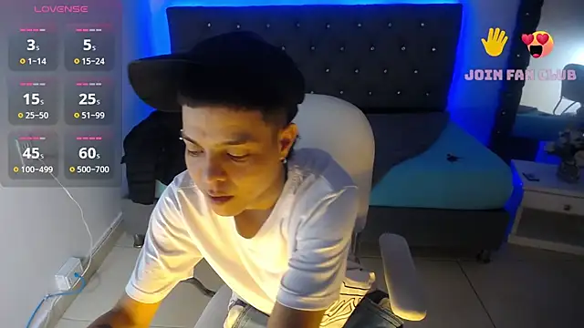 Snapshot of SebastianCollinss chatting on 12, 2, 2025 SebastianCollinss online show from 12, 2, 2025