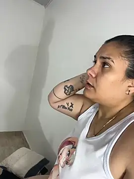 Ari Fist  online show from 30, 10, 2025