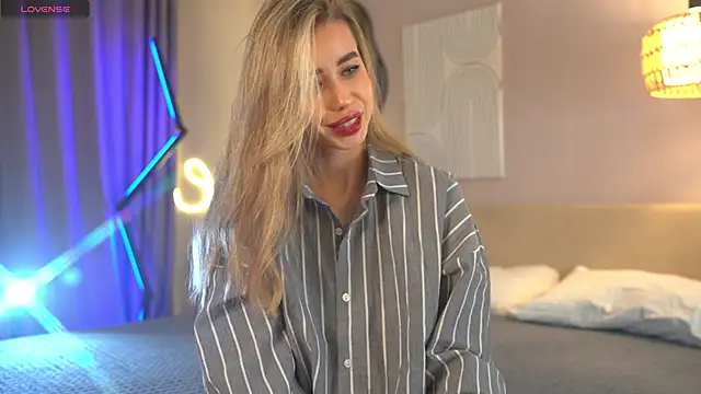 Snapshot of _Spring_Day_ chatting on 29, 11, 2025 Spring Day online show from 29, 11, 2025