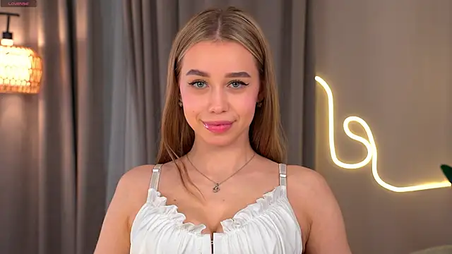 Snapshot of _Spring_Day_ chatting on 20, 10, 2025 Spring Day online show from 20, 10, 2025