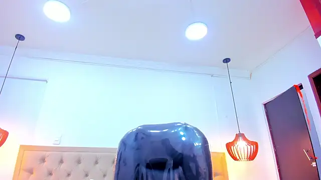 emma purple  online show from 31, 10, 2025