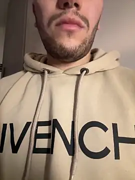 yaxxx03 online show from 14, 2, 2025