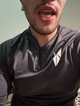 yaxxx03 online show from 15, 12, 2025