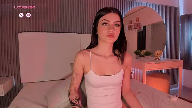 Giselle royy online show from 11, 11, 2025