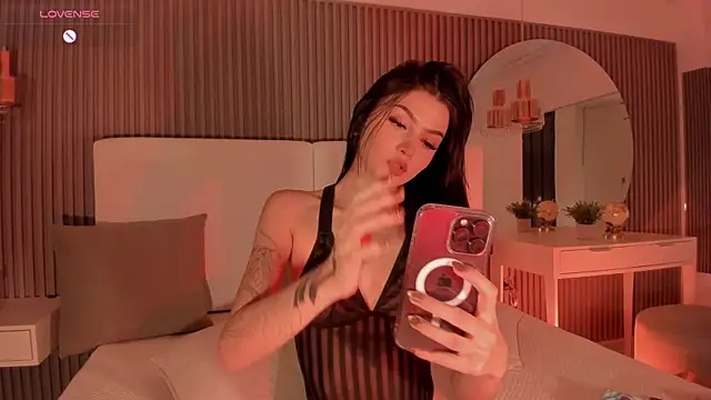 Giselle royy online show from 5, 11, 2025