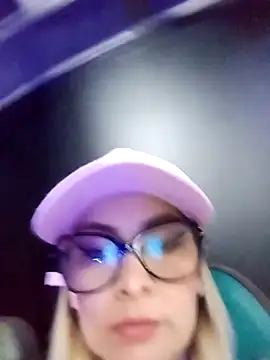 Snapshot of CandieGilson__ chatting on 11, 9, 2025 CandieGilson online show from 11, 9, 2025