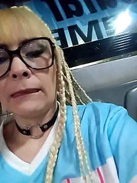 Snapshot of CandieGilson__ chatting on 1, 12, 2025 CandieGilson online show from 1, 12, 2025