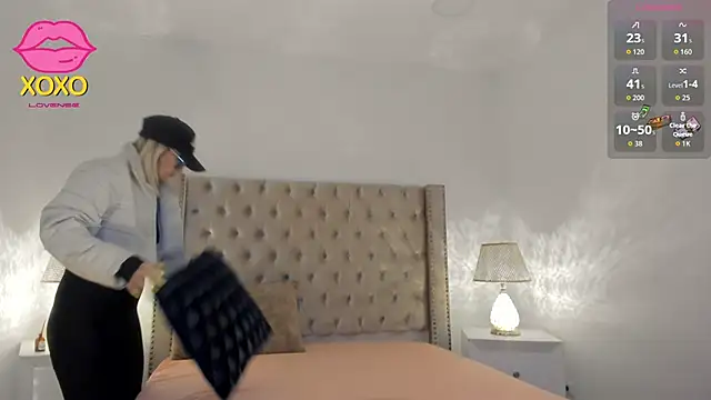 Snapshot of CandieGilson__ chatting on 11, 11, 2025 CandieGilson online show from 11, 11, 2025