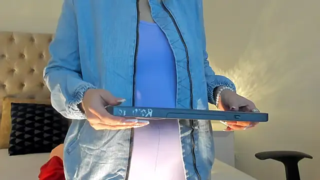 CandieGilson   online show from 18, 12, 2025