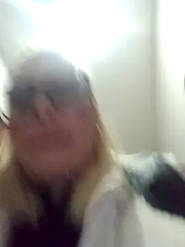 CandieGilson   online show from 16, 12, 2025